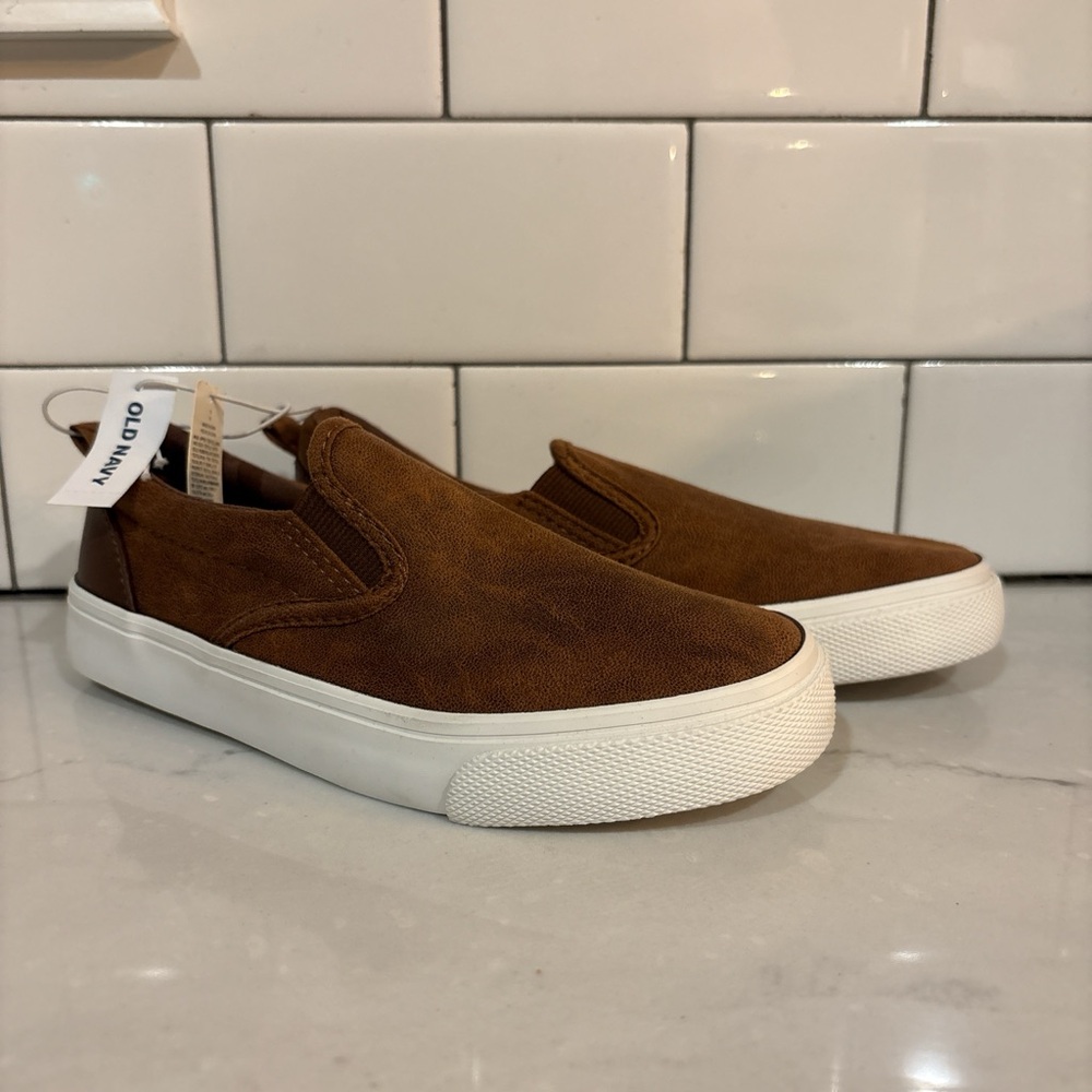 Old Navy boys Brown Slip-On Sneakers